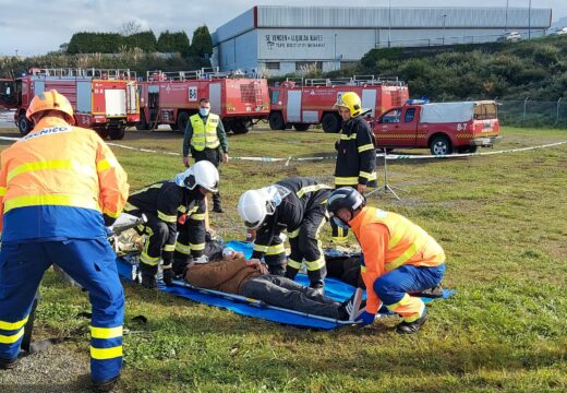 A Xunta participa nun simulacro de accidente aéreo no aeroporto da Coruña